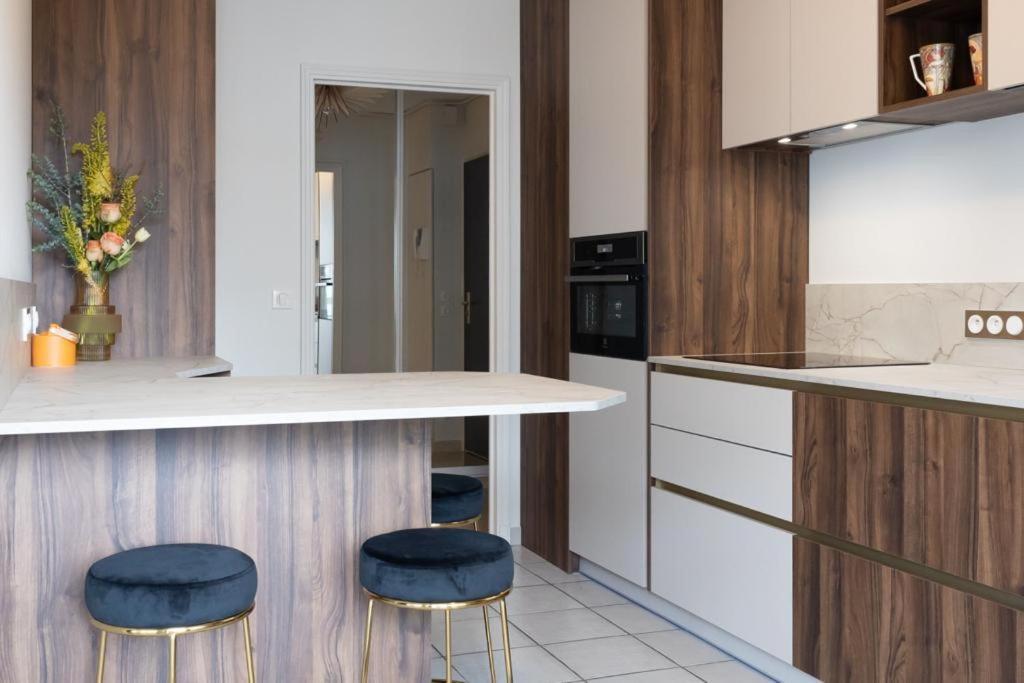 Ferienwohnung Le Mont-Veyrier, Parking Et Vue Annecy Exterior foto